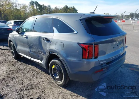 2022 Kia Sorento Lx z USA, uszkodzony, nr VIN 5XYRG4LC8NG144624